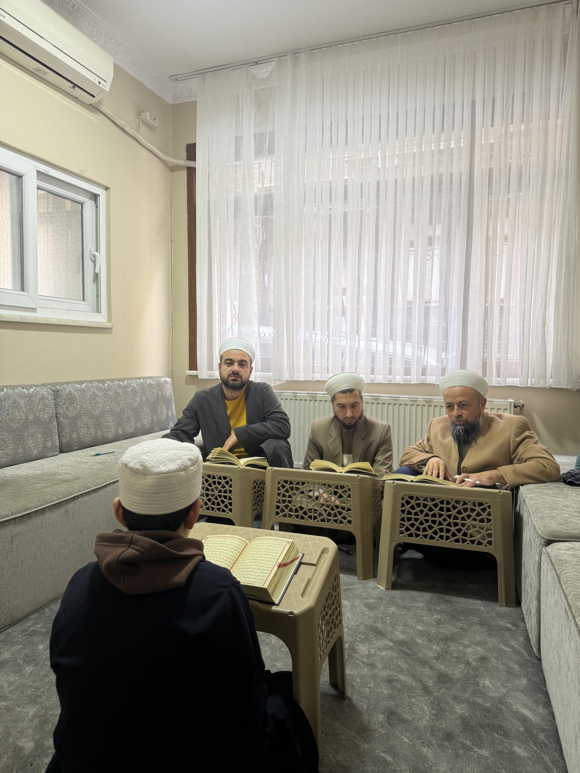 Kumrulu Erkek Kuran Kursu